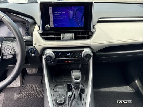 Used 2023 Toyota RAV4 XLE Premium AWD/4WD image 29