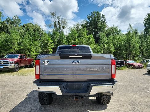 Used 2021 Ford F250 Lariat w/ Lariat Ultimate Package AWD/4WD image 4