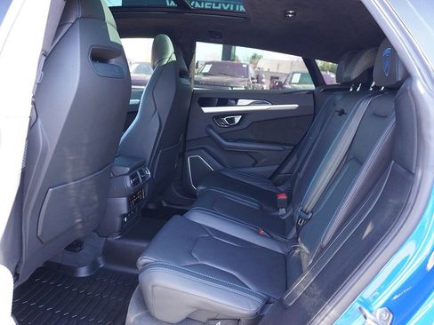 Used 2022 Lamborghini Urus image 43