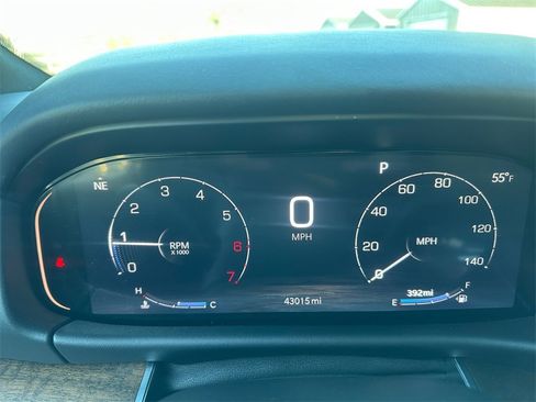 Certified 2024 Jeep Grand Wagoneer L 4WD image 19