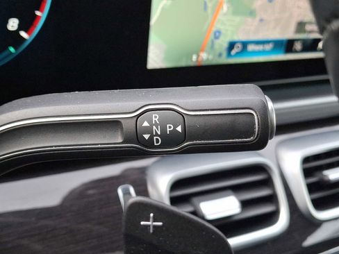 Used 2022 Mercedes-Benz GLS 450 4MATIC image 11