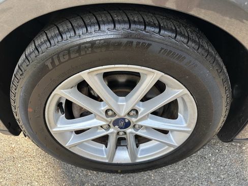 Used 2016 Ford Focus SE image 30