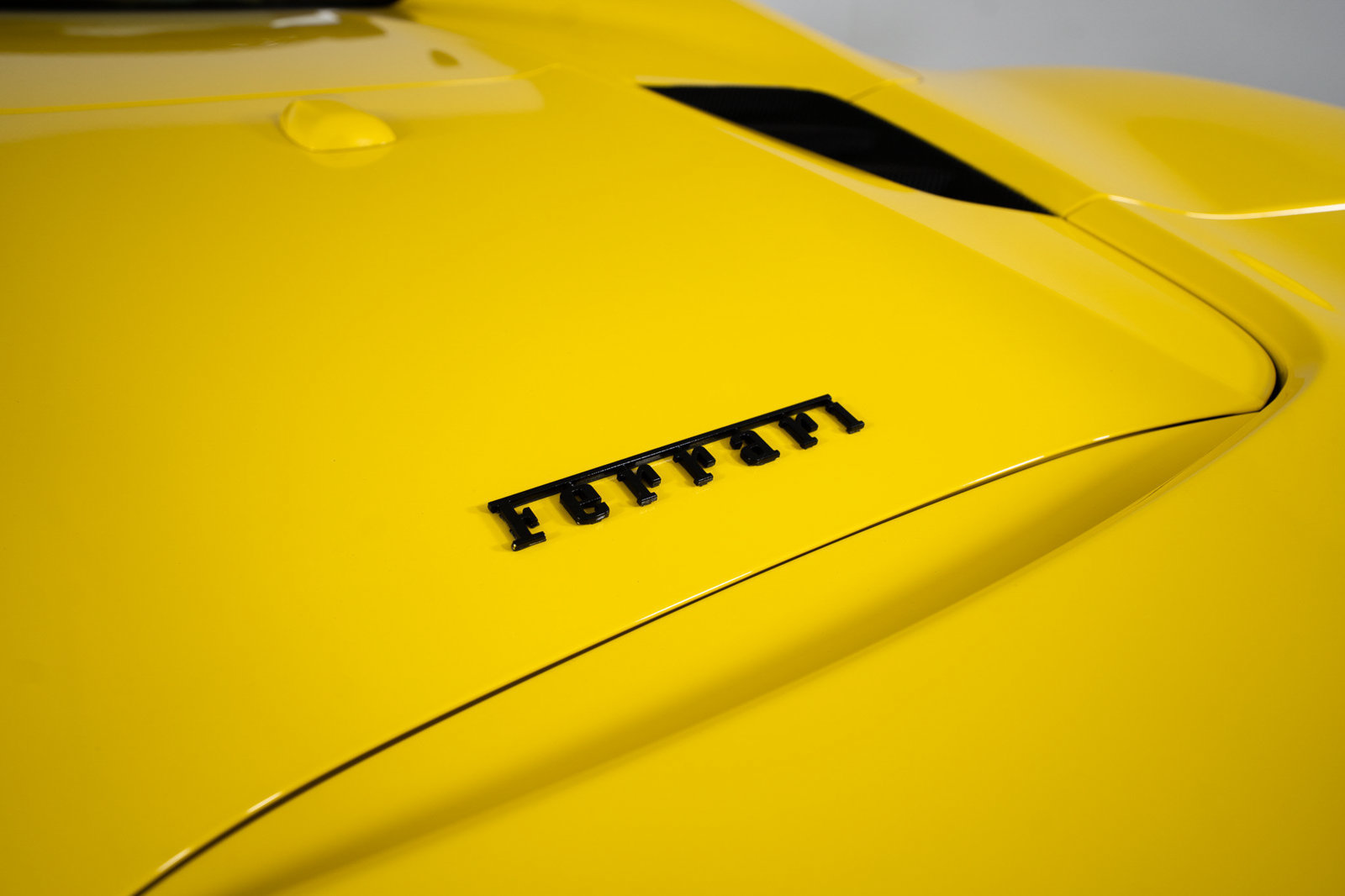 Certified 2018 Ferrari 488 Spider RWD image 29