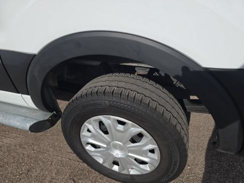 Used 2025 Ford Transit 250 Low Roof w/ Exterior Upgrade Package RWD image 7