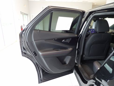 Used 2025 Chevrolet Blazer EV RS AWD/4WD image 16