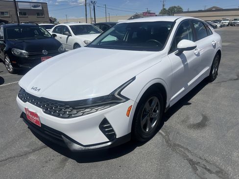 Used 2022 Kia K5 LXS FWD image 3