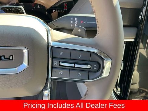 New 2026 GMC Yukon Denali w/ Denali Reserve Package AWD/4WD image 10