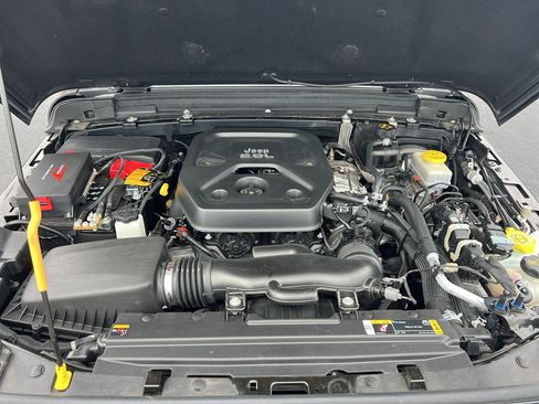 Used 2021 Jeep Wrangler Willys image 30