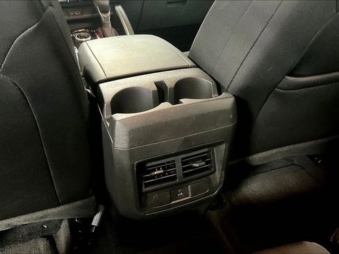 Used 2024 Chevrolet Colorado LT w/ LT Convenience Package II image 31