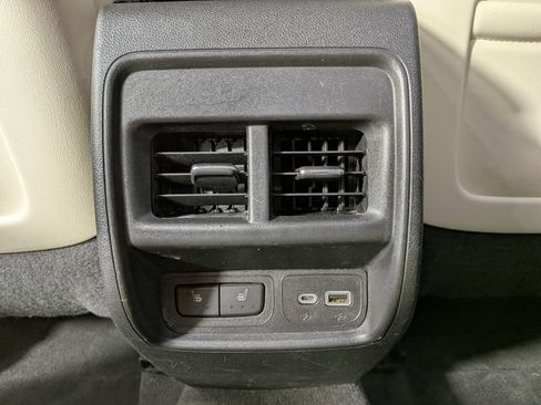 Used 2019 Cadillac XT4 Sport FWD image 27