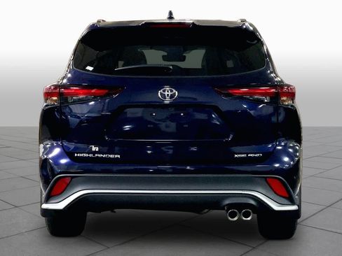 Used 2024 Toyota Highlander XSE image 5
