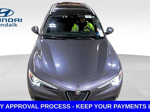 Used 2020 Alfa Romeo Stelvio Ti image 2