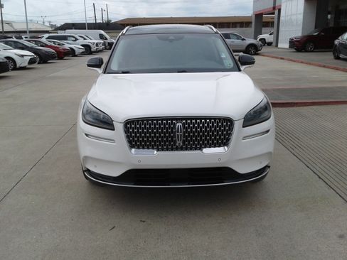 Used 2020 Lincoln Corsair Reserve image 2
