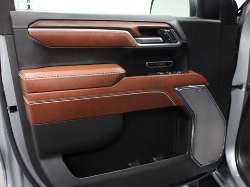 Used 2024 GMC Sierra 1500 Denali Ultimate image 11