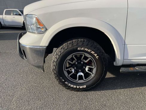 Certified 2019 RAM 1500 Classic SLT w/ Luxury Group image 11