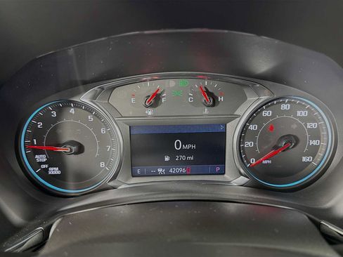 Used 2024 Chevrolet Equinox RS AWD/4WD image 10