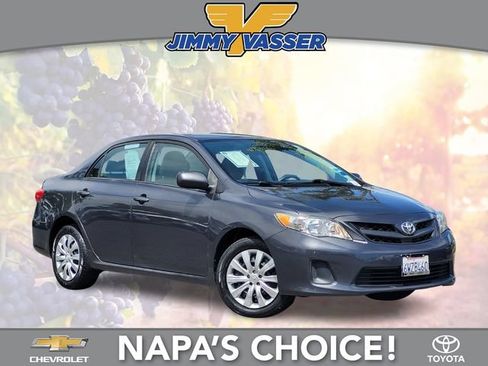 Used 2012 Toyota Corolla LE FWD image 1