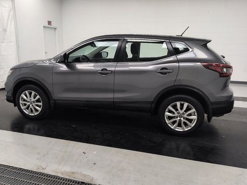 Used 2020 Nissan Rogue Sport S w/ Appearance Package FWD image 3