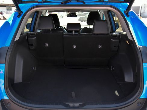 Used 2020 Toyota RAV4 XLE Premium FWD image 39