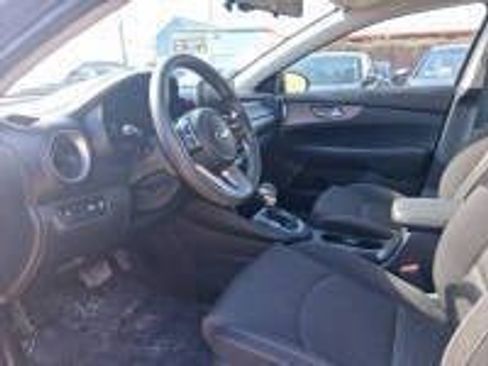 Used 2019 Kia Forte LXS image 9