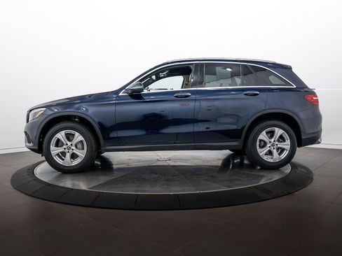 Used 2018 Mercedes-Benz GLC 300 4MATIC image 2