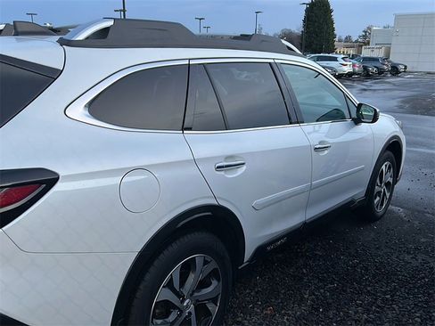 Used 2020 Subaru Outback Touring XT image 10