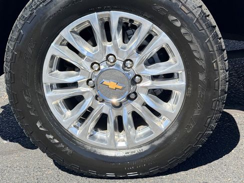 Used 2023 Chevrolet Silverado 2500 High Country w/ Z71 Off-Road Package image 52