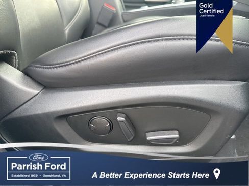 Certified 2022 Ford Explorer XLT w/ Equipment Group 202A image 32