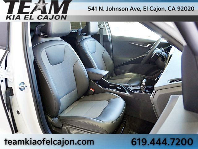 Certified 2025 Kia Niro EX Touring FWD image 13