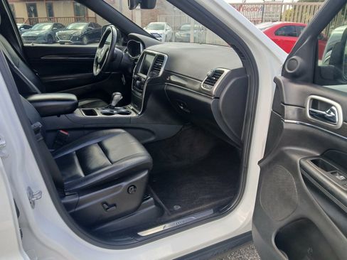 Used 2018 Jeep Grand Cherokee Limited RWD image 10