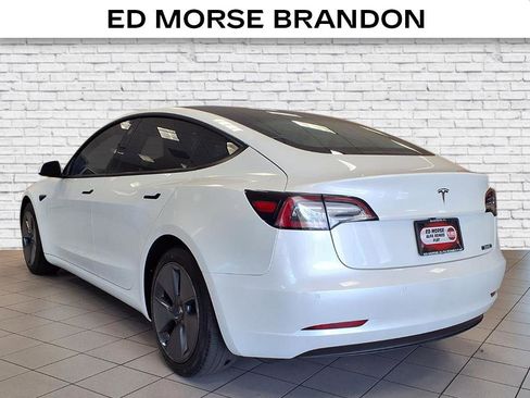 Used 2021 Tesla Model 3 Standard Range Plus image 3
