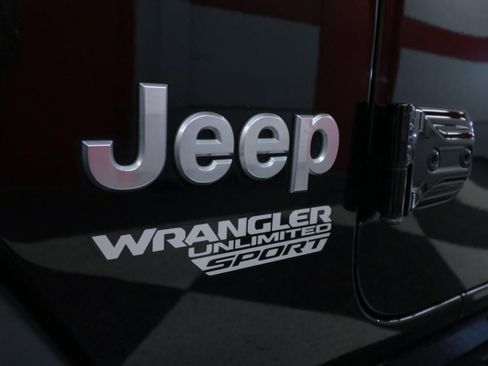 Used 2021 Jeep Wrangler Unlimited Sport S image 33