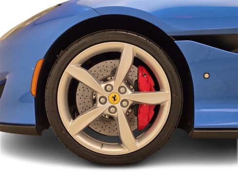 Used 2019 Ferrari Portofino image 13