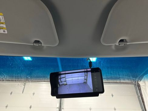 Used 2024 Ford E-350 and Econoline 350 Super Duty image 29