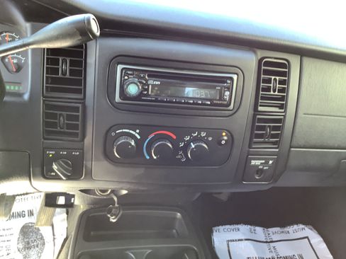 Used 2004 Dodge Dakota SLT AWD/4WD image 11