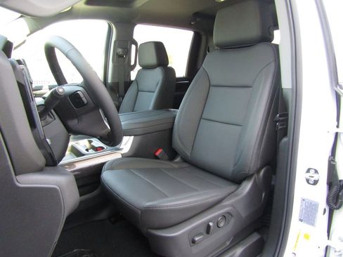 New 2026 Chevrolet Silverado 2500 LTZ w/ LTZ Plus Package AWD/4WD image 25