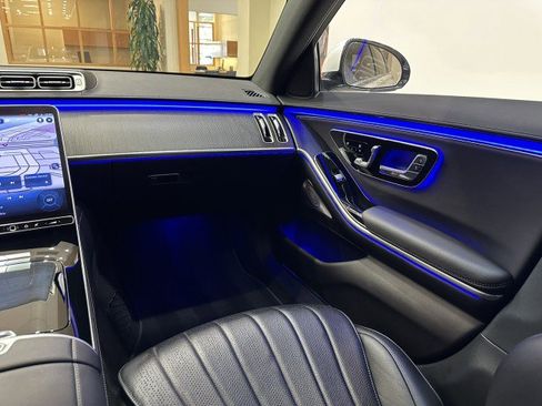 Certified 2022 Mercedes-Benz S 500 4MATIC w/ AMG Line Package image 9