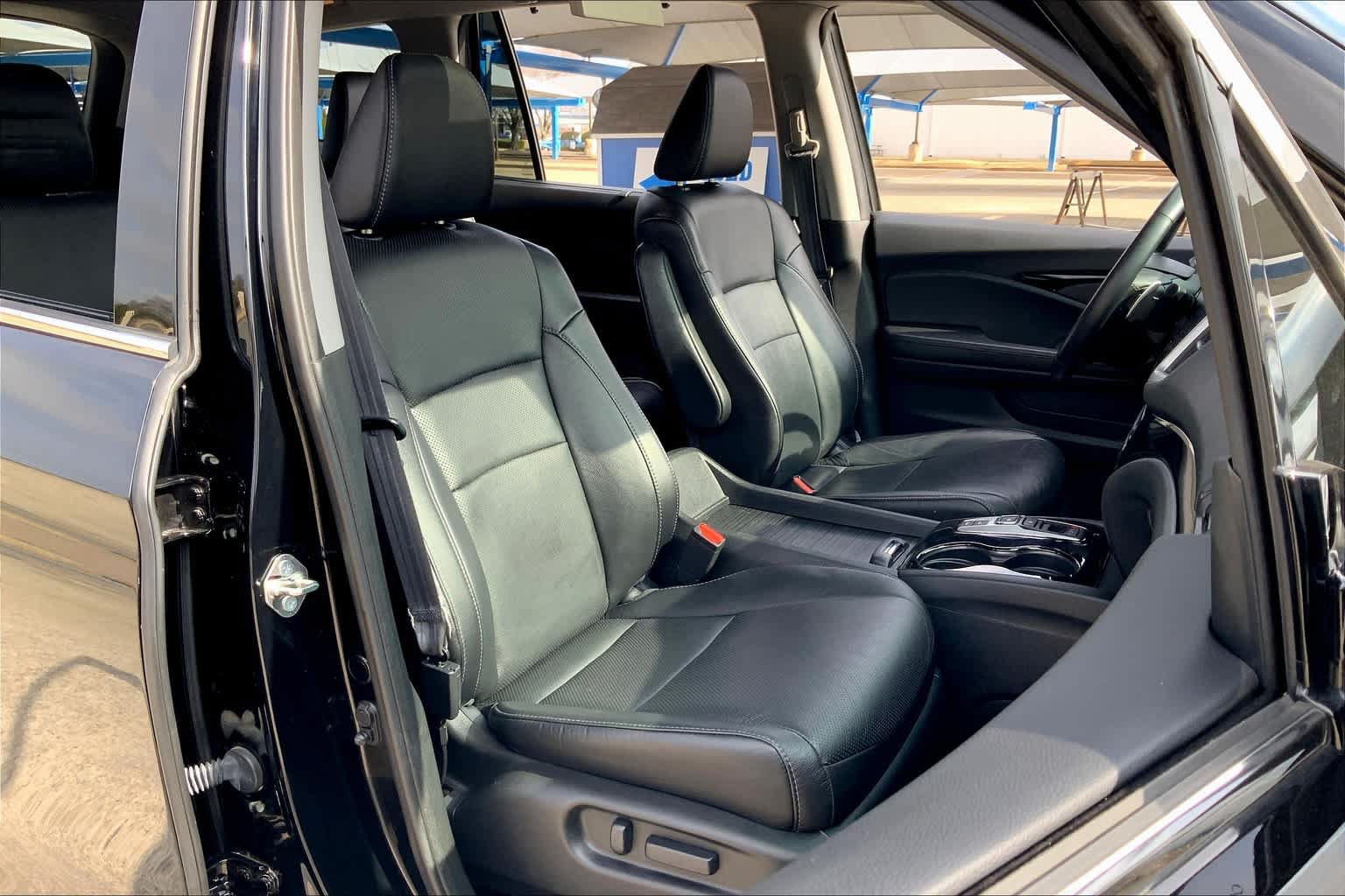 Used 2017 Honda Pilot Elite image 9