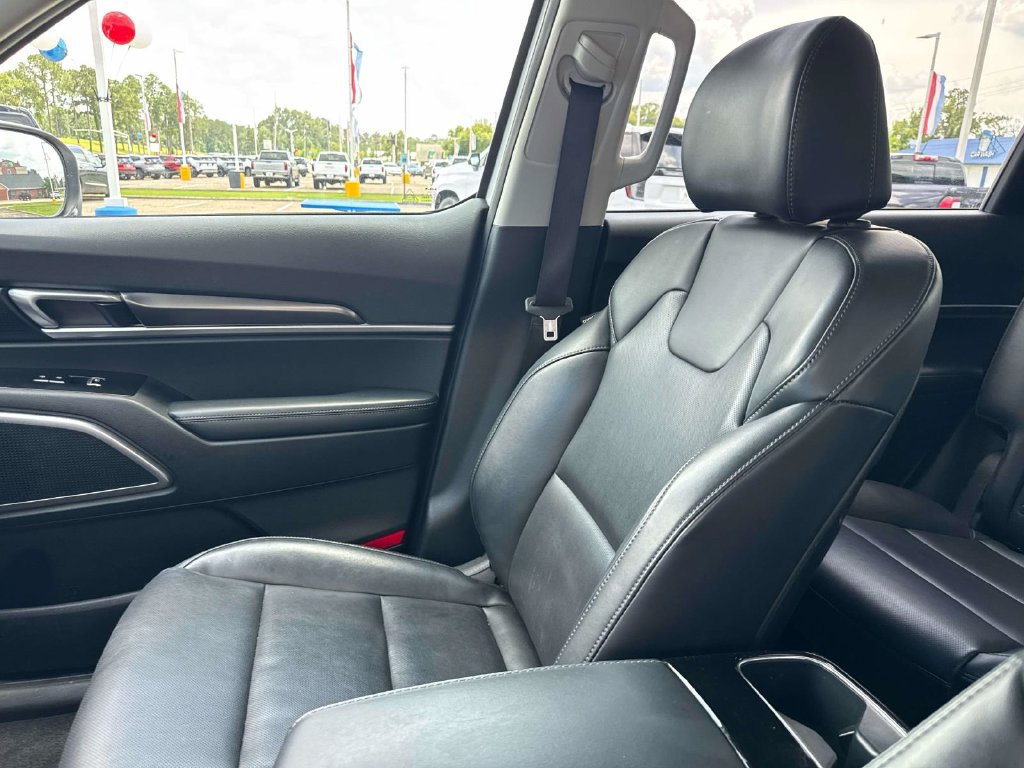 Used 2025 Kia Telluride S FWD image 21