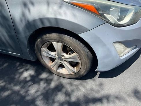 Used 2016 Hyundai Elantra Value Edition FWD image 2