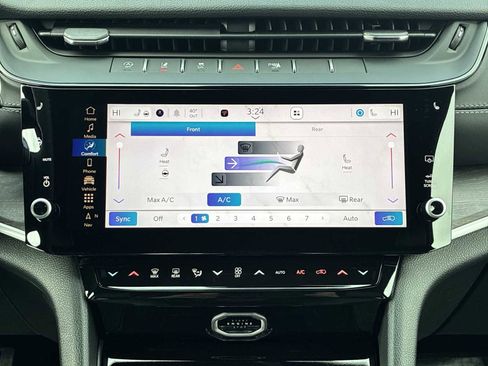New 2026 Jeep Grand Cherokee L 4WD image 17