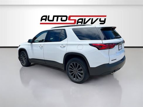 Used 2022 Chevrolet Traverse RS image 5