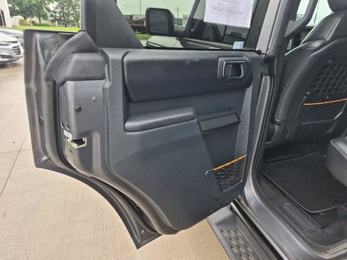 Used 2024 Ford Bronco Badlands AWD/4WD image 11