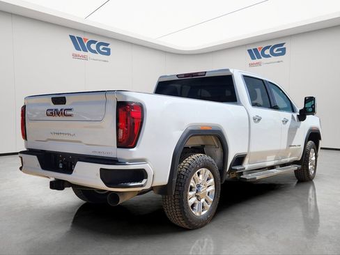 Used 2022 GMC Sierra 2500 Denali image 4