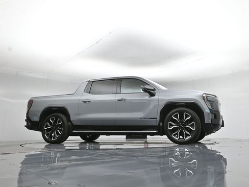 Used 2025 GMC Sierra EV Denali image 53