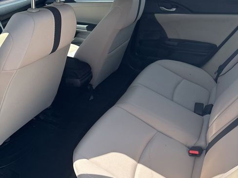 Used 2018 Honda Civic EX-T image 2