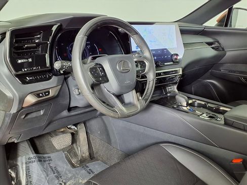 Used 2023 Lexus RX 350 w/ Accessory Package (2T) AWD/4WD image 17