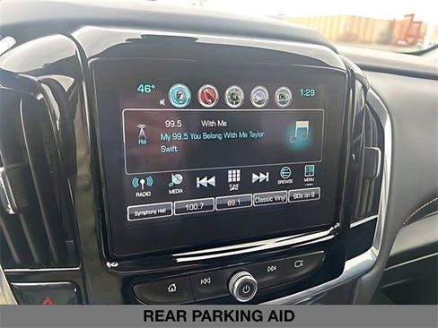 Used 2018 Chevrolet Traverse LT w/ LPO, Black Accent Package image 31