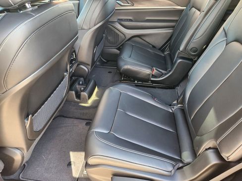 New 2025 Jeep Grand Cherokee L Limited image 23