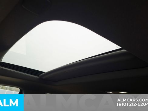 Used 2021 GMC Sierra 1500 Elevation w/ Preferred Package image 19